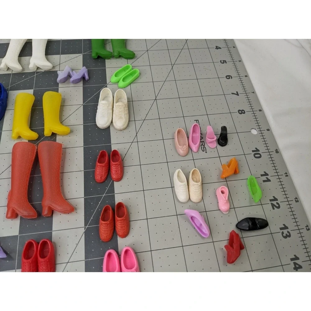 Fashion Doll Large Lot of Shoes Boots Doll‎ Male Female